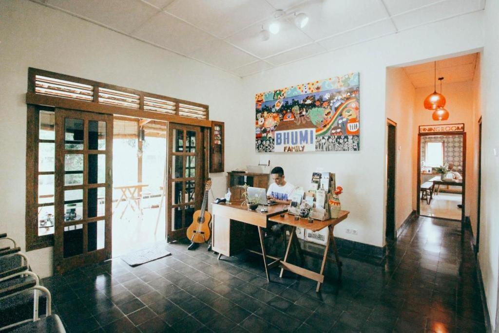 Bhumi Hostel 요그야카르타 외부 사진